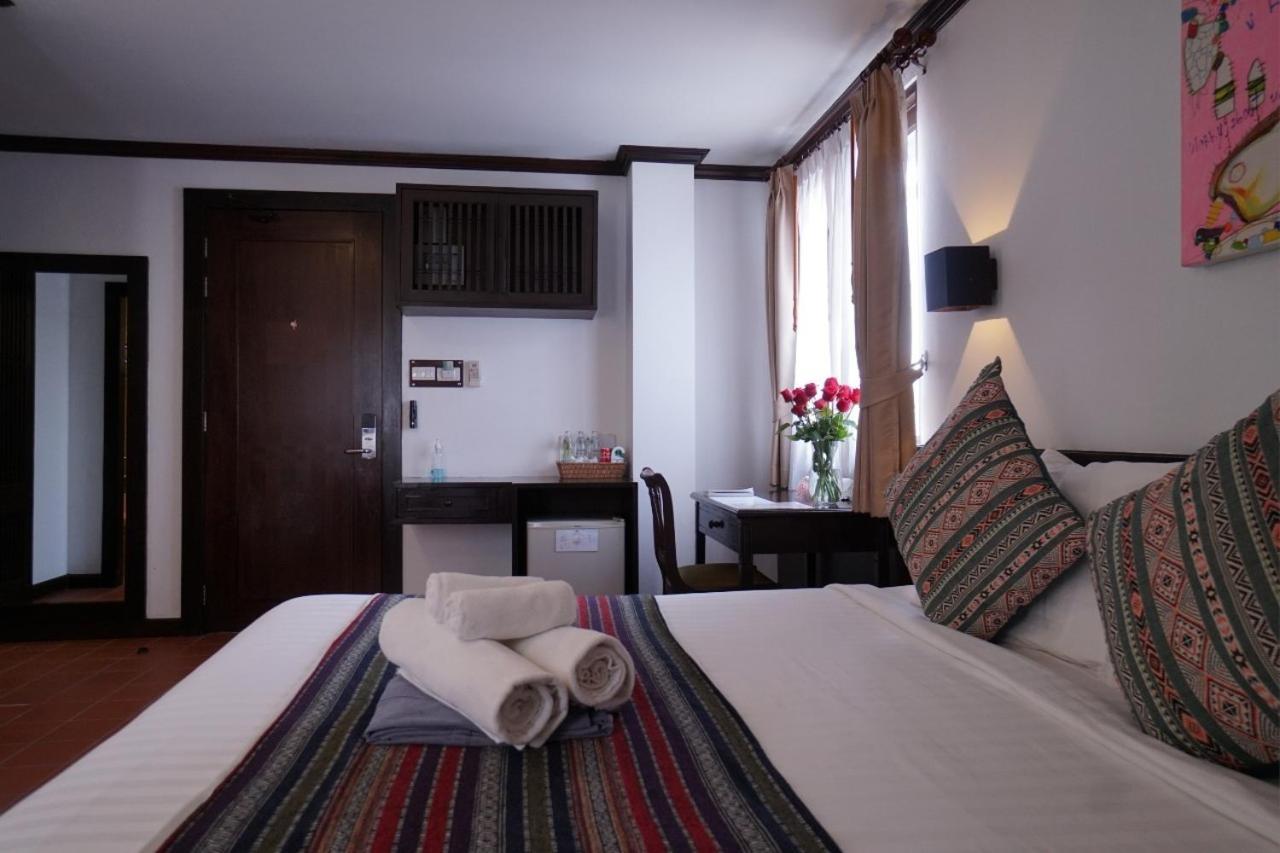 Baan Huenphen Boutique Hotel Чиангмай Номер фото