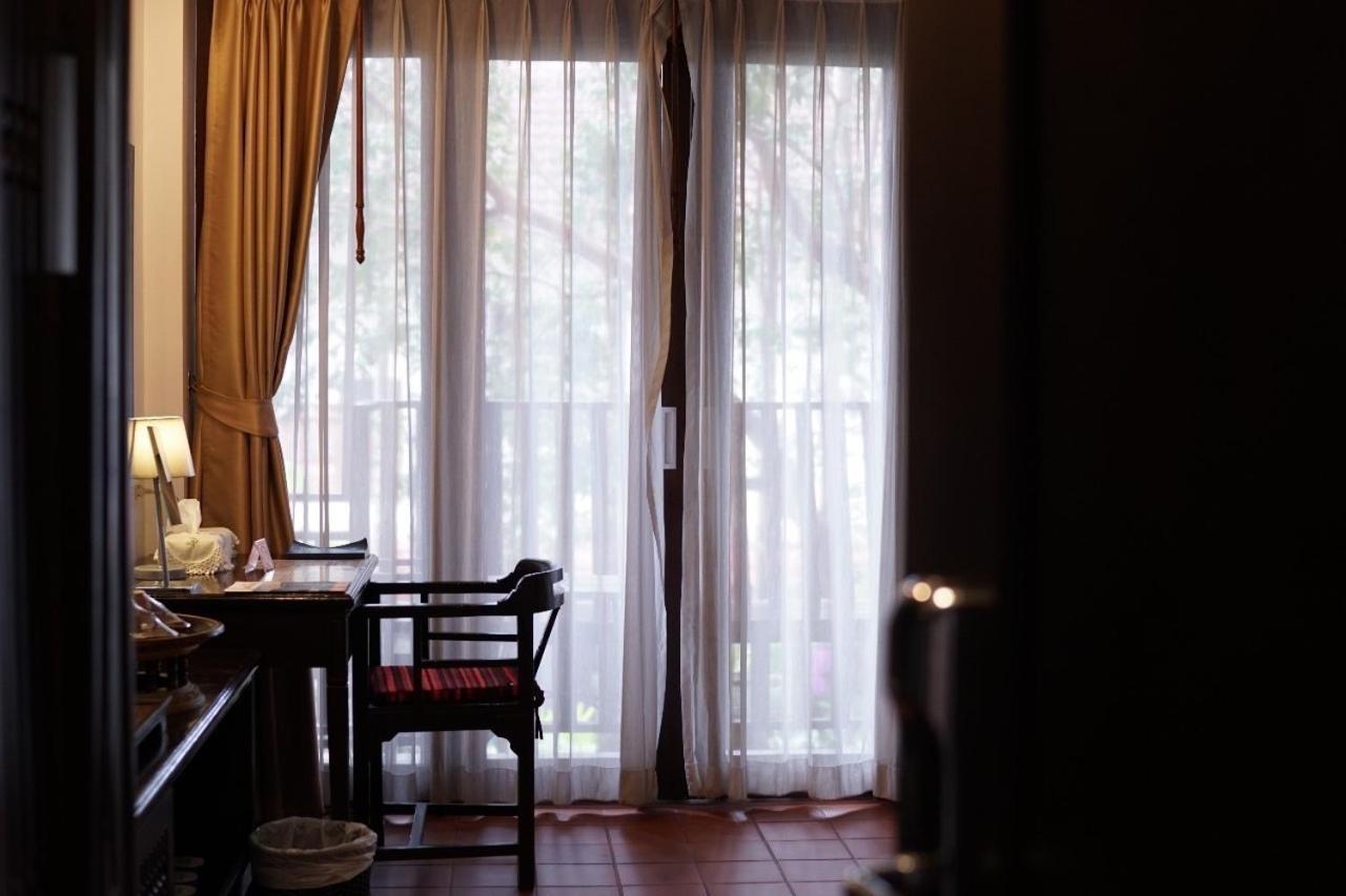 Baan Huenphen Boutique Hotel Чиангмай Номер фото